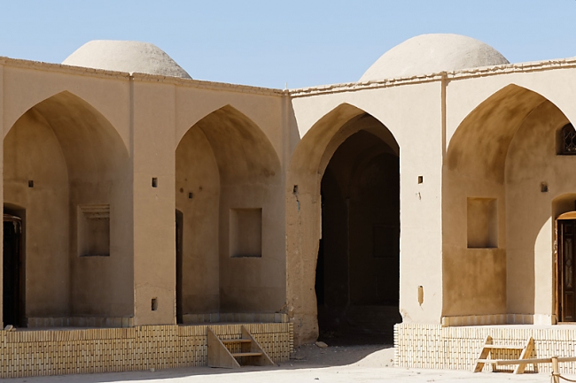 Mehriz-Caravanserail et fort de Saryazd-012